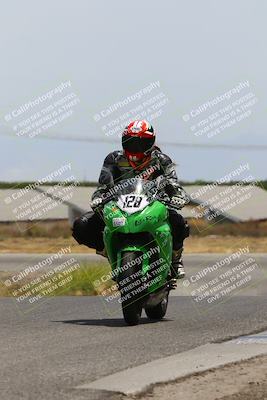media/May-26-2025-Lets Ride (Mon) [[3bf1de1d65]]/C Group/1240pm (Wheelie Bump)/